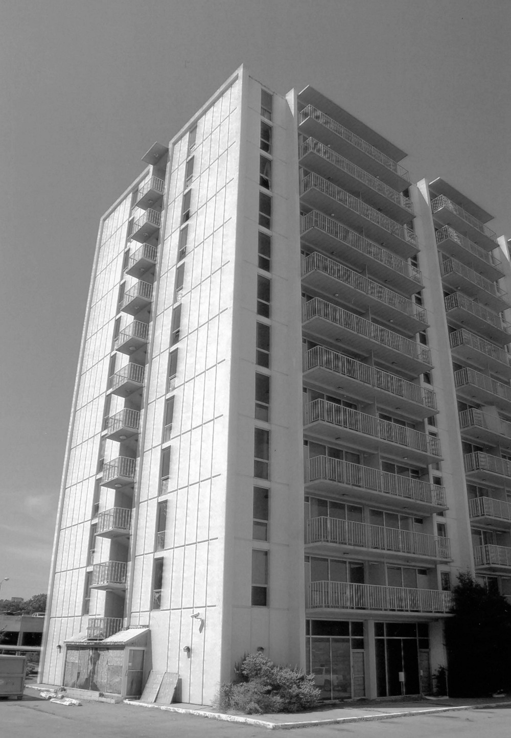 Tiffany House, Oklahoma City Oklahoma Southeast corner (2015)