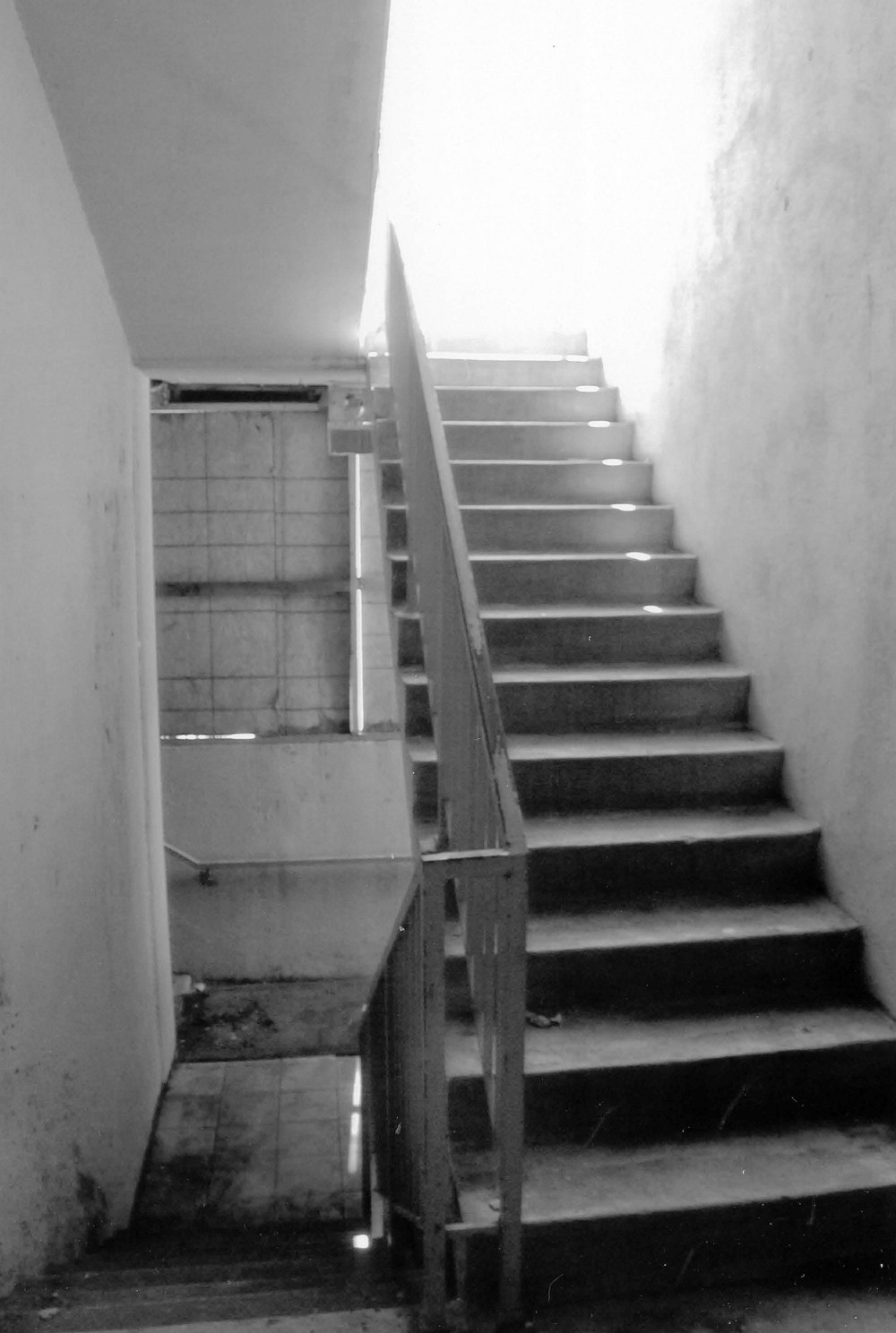 Tiffany House, Oklahoma City Oklahoma South stairs at first floor (2015)