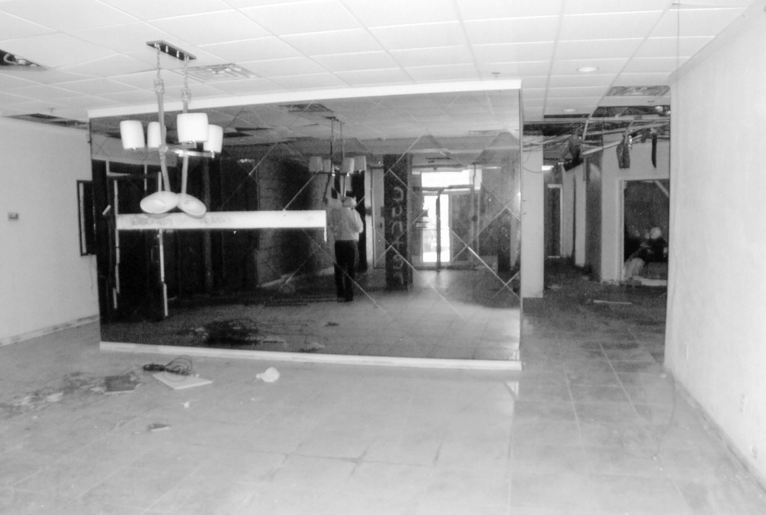 Tiffany House, Oklahoma City Oklahoma Main lobby, looking west from the entrance (2015)