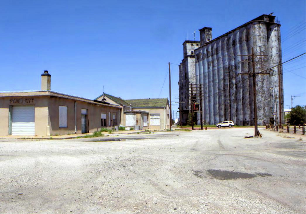 Santa Fe Depot, Ponca City Oklahoma East side (2011)