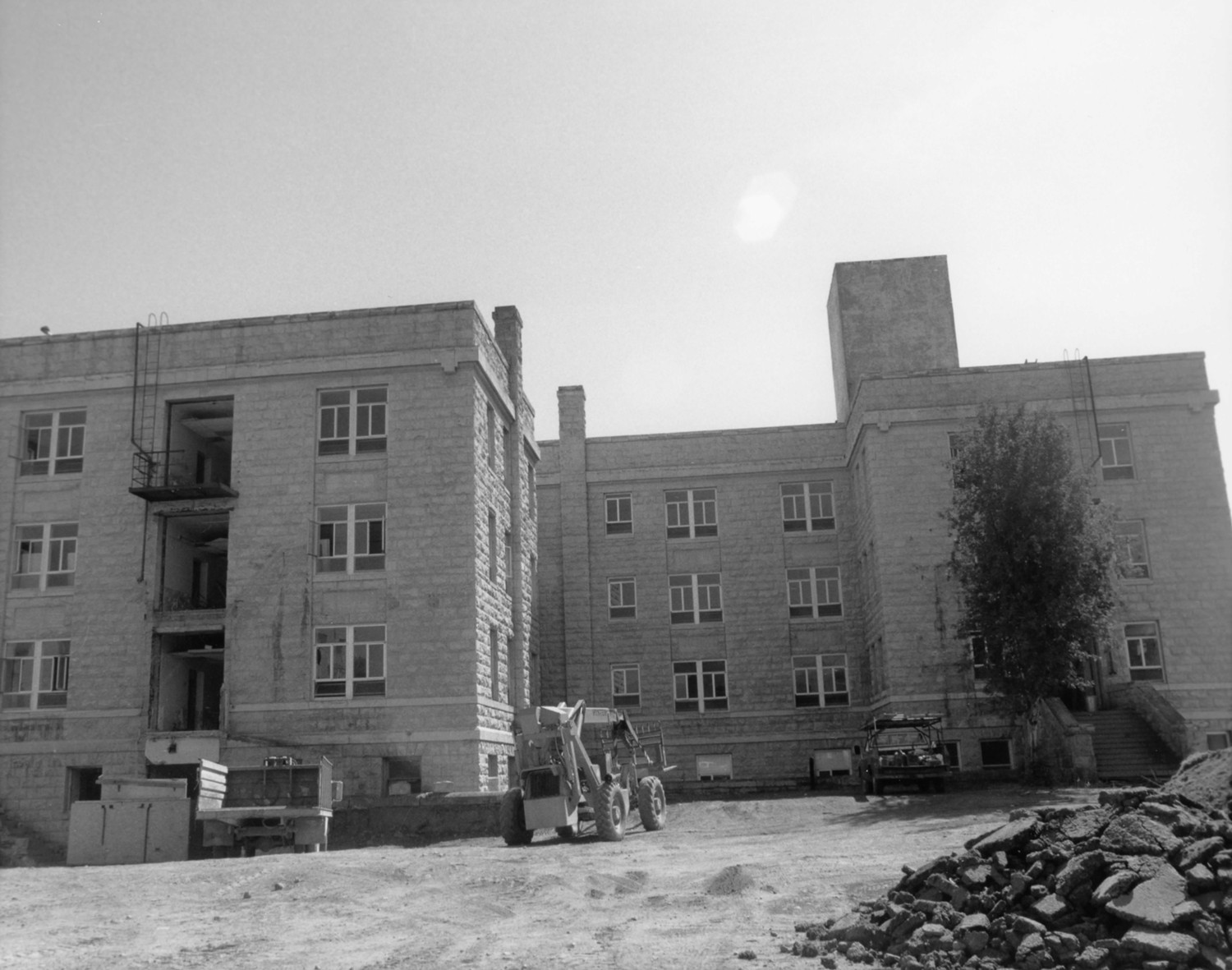 Old St. Elizabeth Hospital, Baker Oregon West elevation (1988)