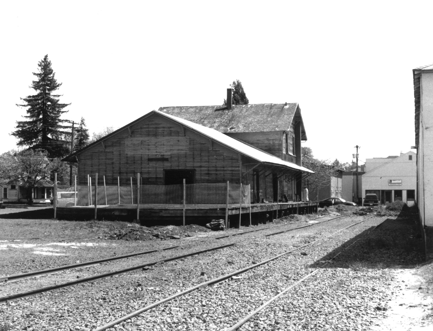 Willamette Valley and Coast Railroad Depot, Corvallis Oregon West elevation, looking northeast (1996)