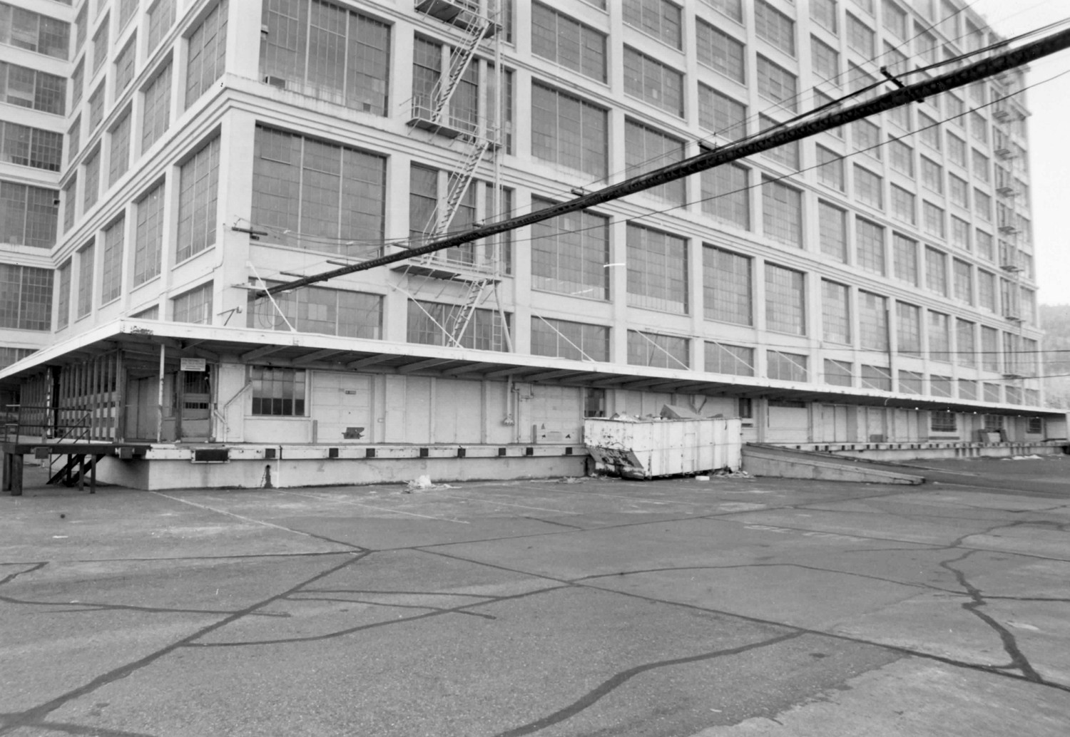 Montgomery Ward & Company Warehouse and Store, Portland Oregon Loading dock north elevation (1984)