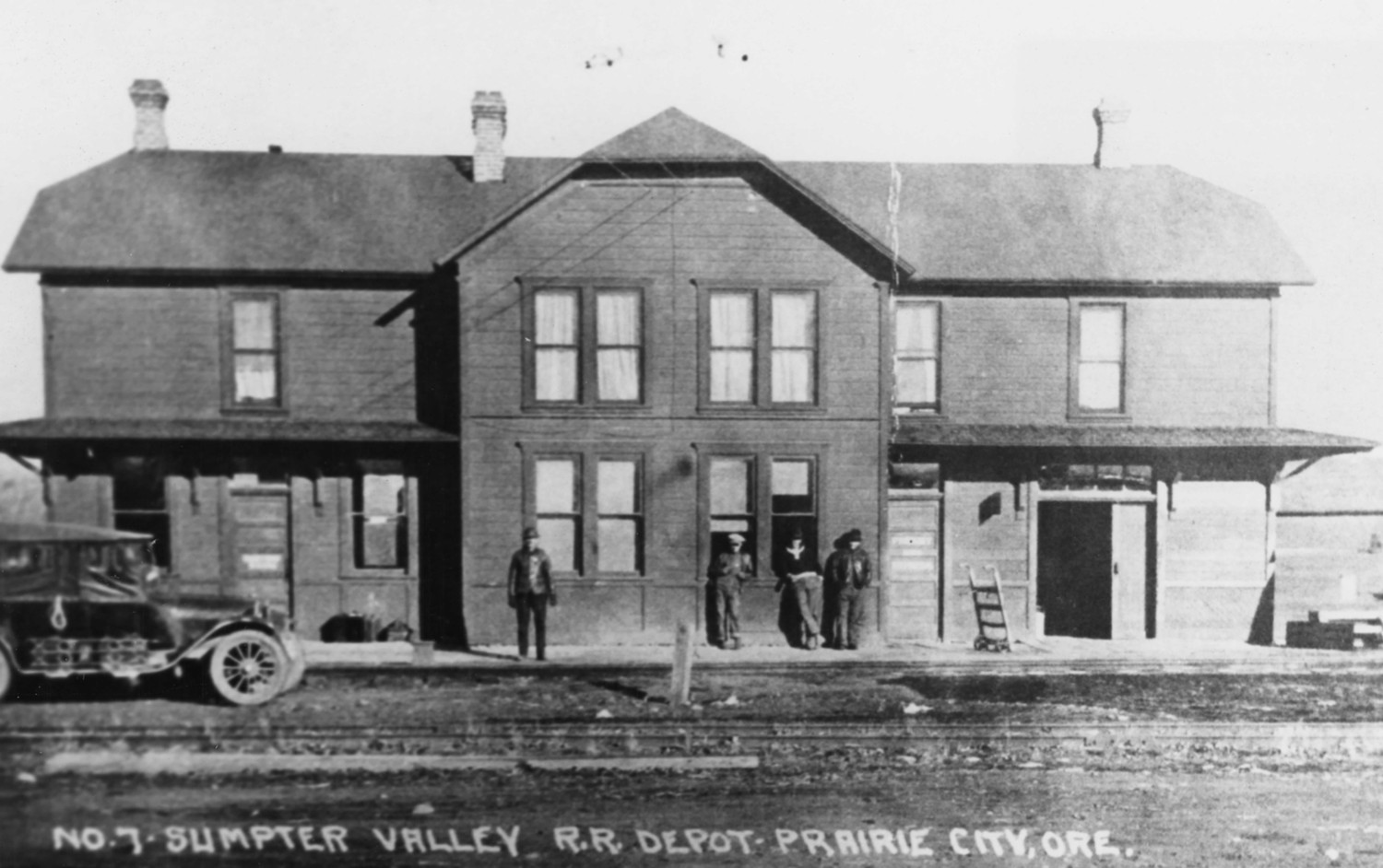 Sumpter Valley Railway Passenger Station, Prairie City Oregon South elevation (1920)