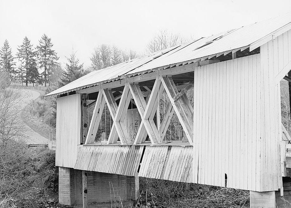 Jordan Covered Bridge, Spanning Thomas Creek, Scio Oregon 1985 EAST SIDE, LOOKING SOUTH