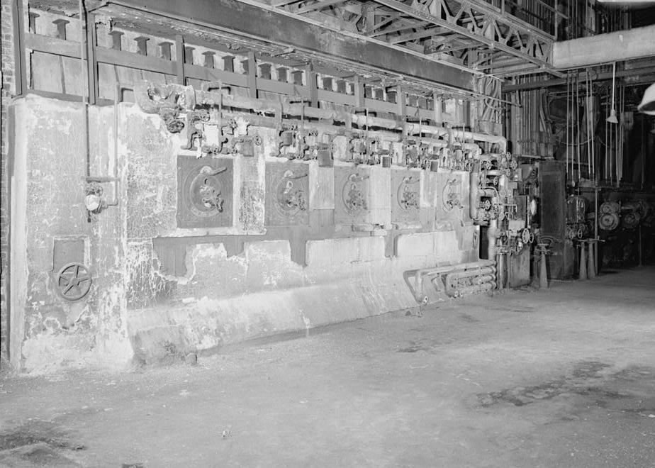 Chester Electric Power Station - PECO Energy, Chester Pennsylvania 1997 BOILER HOUSE GROUND FLOOR, CLOSE VIEW OF BOILERS