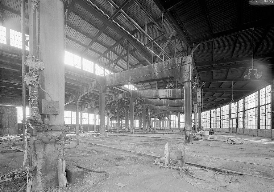 Bessemer & Lake Erie Railroad Maintenance Shops, Greenville Pennsylvania 2006 Roundhouse interior, looking south from stall 17.