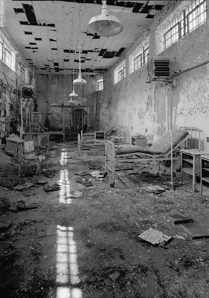 Eastern State Penitentiary, Philadelphia Pennsylvania Interior view, cell block three, hospital block (1998)