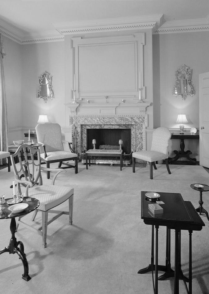 Cliveden - Chew House, Philadelphia Pennsylvania PARLOR, LOCATED IN THE NORTHEAST PART OF THE MAIN BLOCK, LOOKING SOUTH 1967