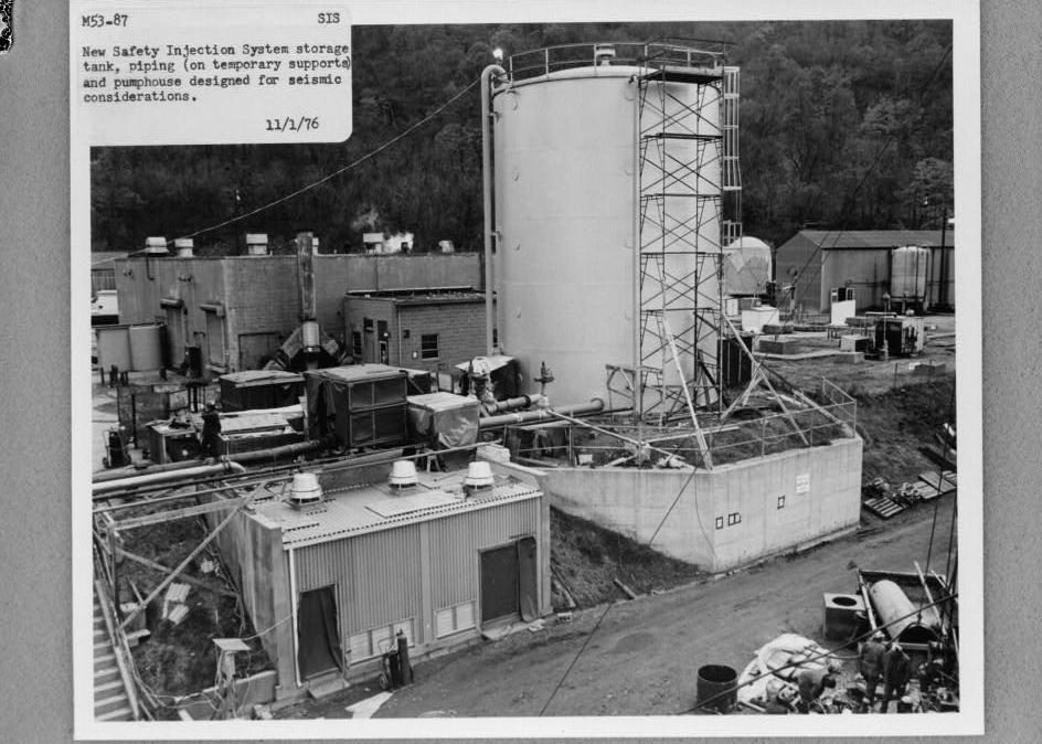 Shippingport Nuclear Power Station, Shippingport Pennsylvania SIS TANK, PIPING, AND PUMP HOUSE, LOOKING SOUTH, NOVEMBER 1, 1976