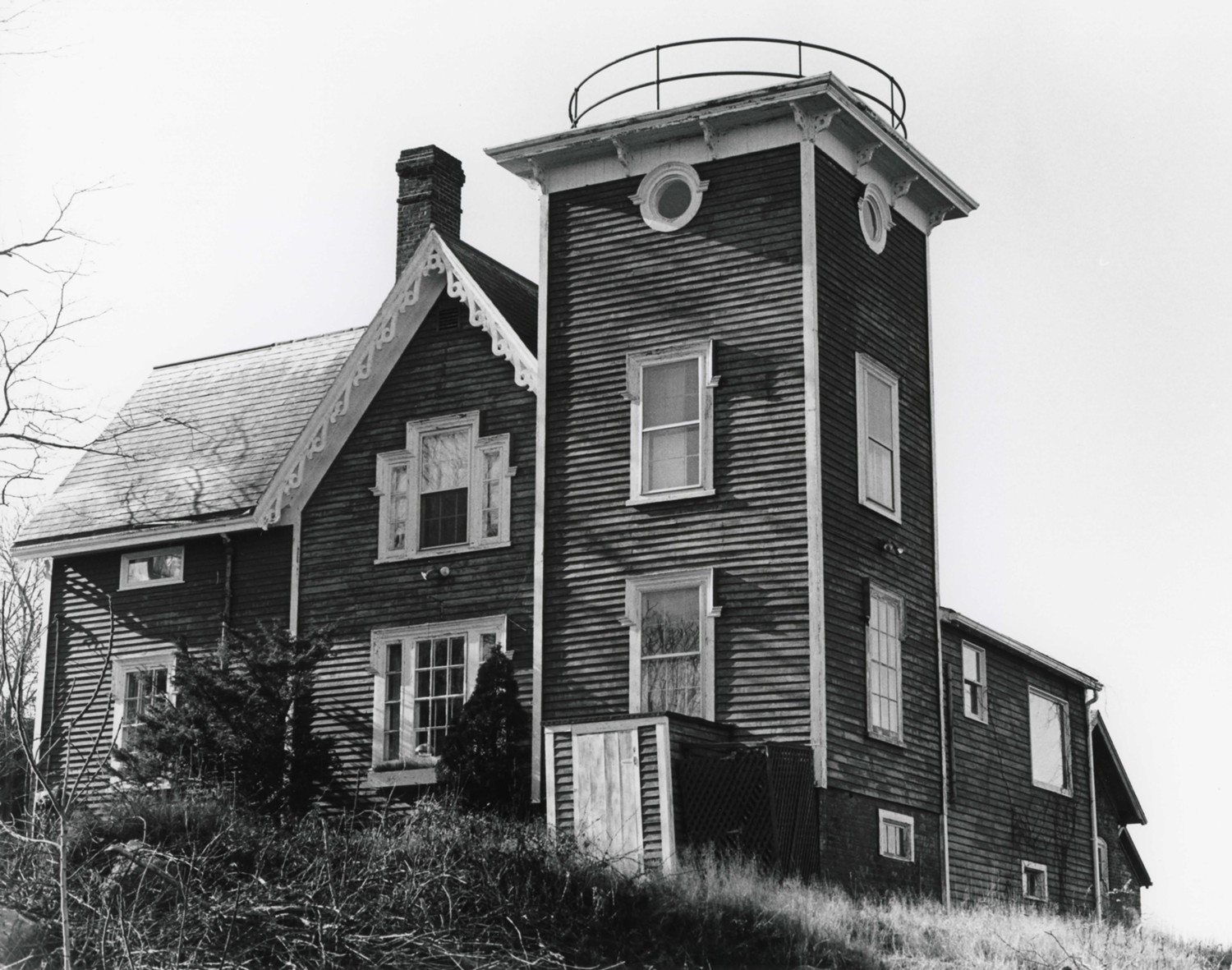 Conanicut Island Lighthouse, Jamestown Rhode Island Light and keeper's dwelling, north and east sides (1984)