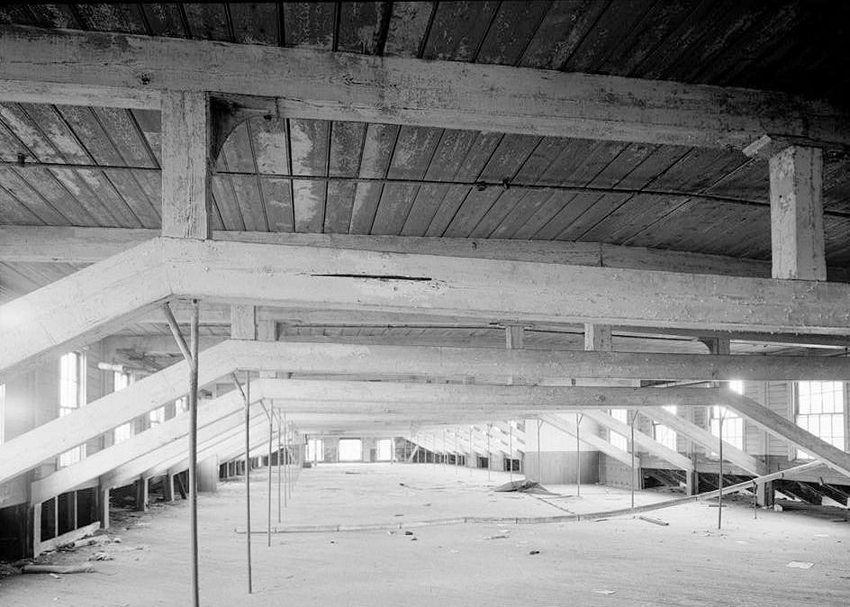 Clinton Mill, Woonsocket Rhode Island 1969 INTERIOR, CLINTON MILL, ATTIC.