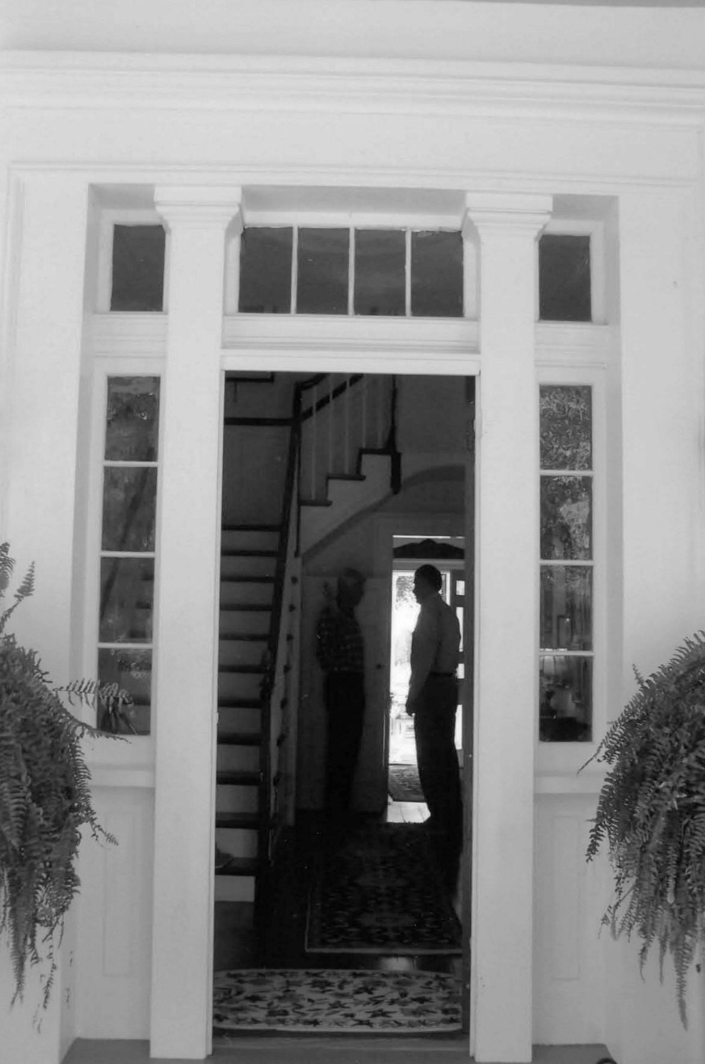 Oakland Plantation, Beech Island South Carolina Front entrance into central stair hall (2010)