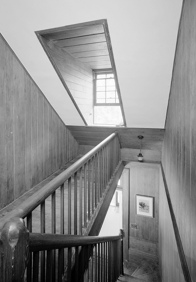 Snee Farm - Charles Pinckney House, Mount Pleasant South Carolina 1990 INTERIOR VIEW, SECOND FLOOR STAIRHALL LOOKING NORTH, DOWN THE STAIRWAY AND AT THE DORMER THAT LIGHTS THE HALL