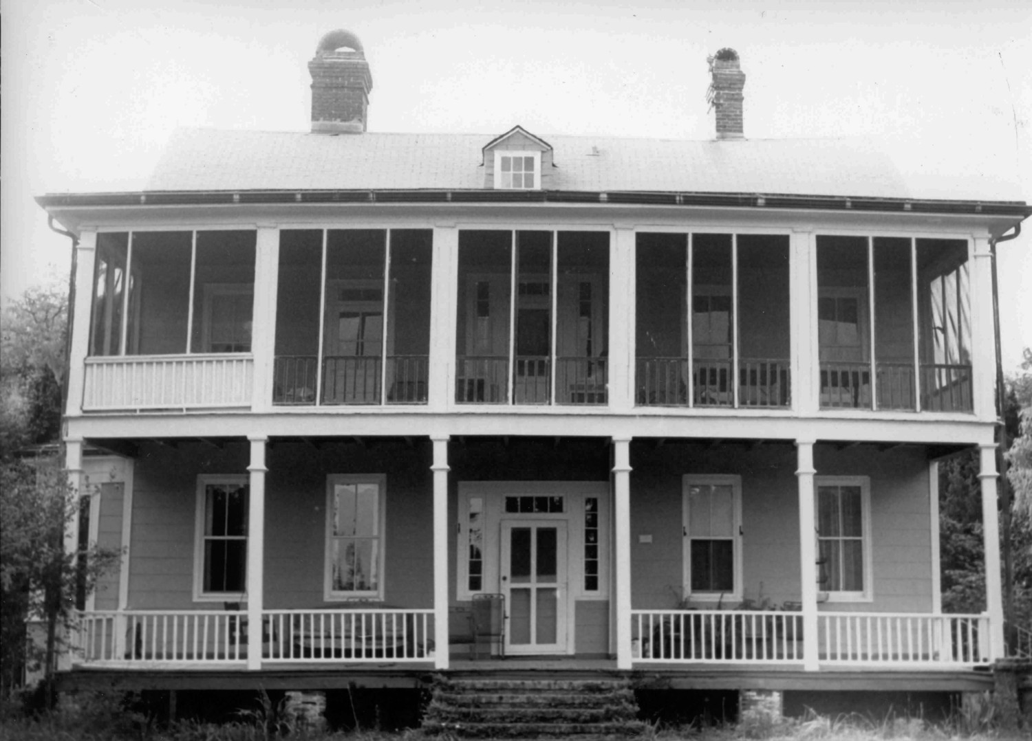 Frogmore Plantation House River facade (1987)