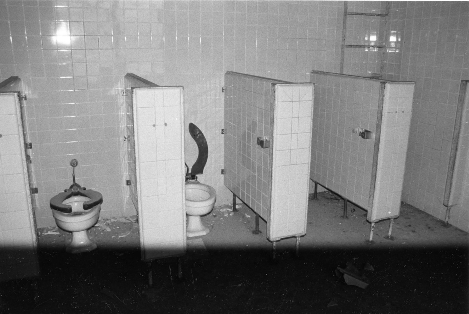Douglass High School, Memphis Tennessee Girls Bathroom (1997)