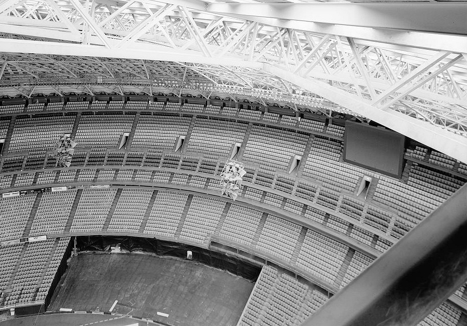 Houston Astrodome, Houston Texas 2004 DOME ROOF TRUSS VIEW MIDWAY UP CATWALK TO CUPOLA AT CROWN OF DOME.