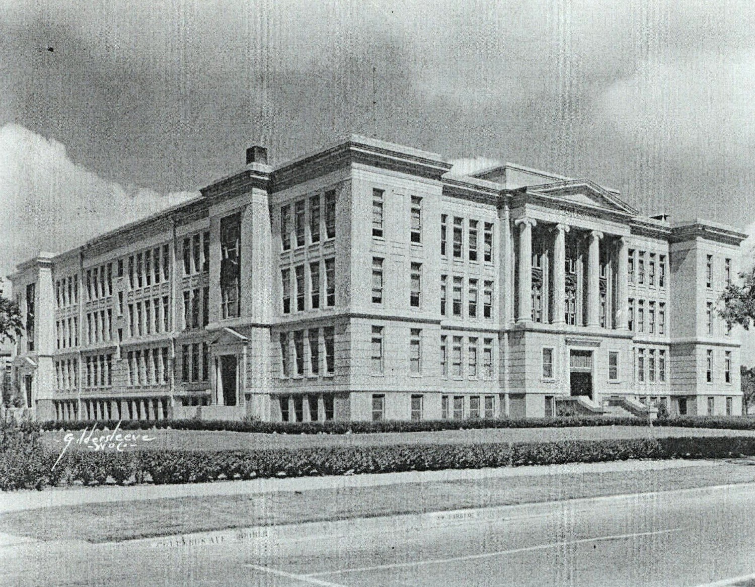 Waco High School, Waco Texas Historic view  (1911)