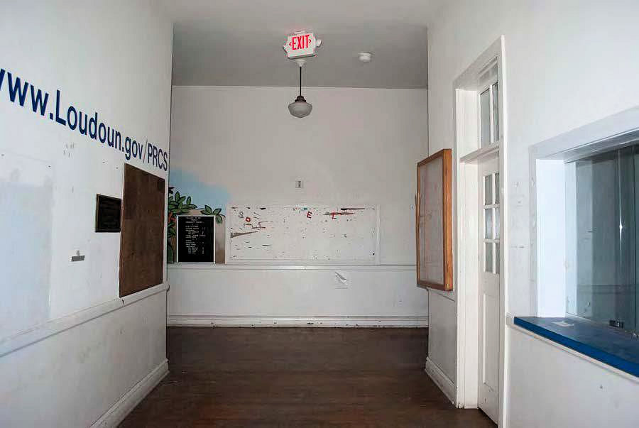 Arcola Elementary School, Sterling Virginia Main entrance corridor (2012)