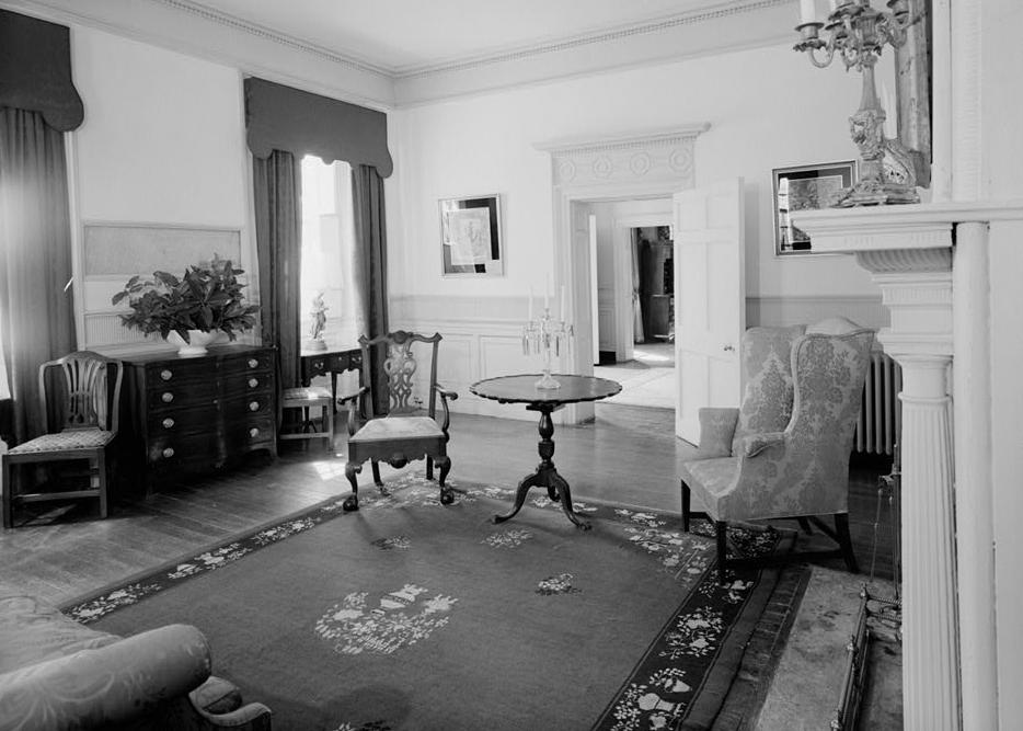 Berkeley Plantation - Harrison Family Home, Charles City Virginia SOUTHEAST PARLOR, FIRST FLOOR, LOOKING TO SOUTHWEST CORNER (1981)