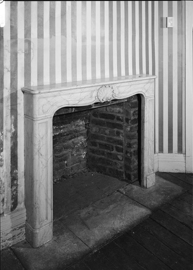 Poplar Forest - Thomas Jefferson Retreat, Forest Virginia FIRST FLOOR, NORTHEAST SMALL ROOM,  FIREPLACE AND MANTLE (1986)