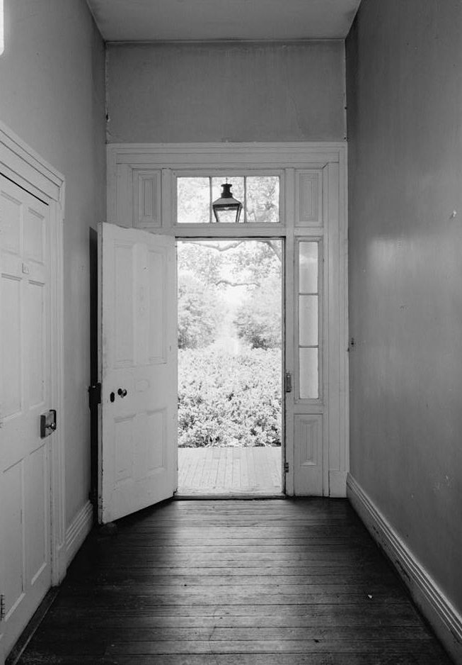 Poplar Forest - Thomas Jefferson Retreat, Forest Virginia VIEW IN NORTH HALL TO INTERIOR SIDE OF NORTH FRONT DOOR (1987)