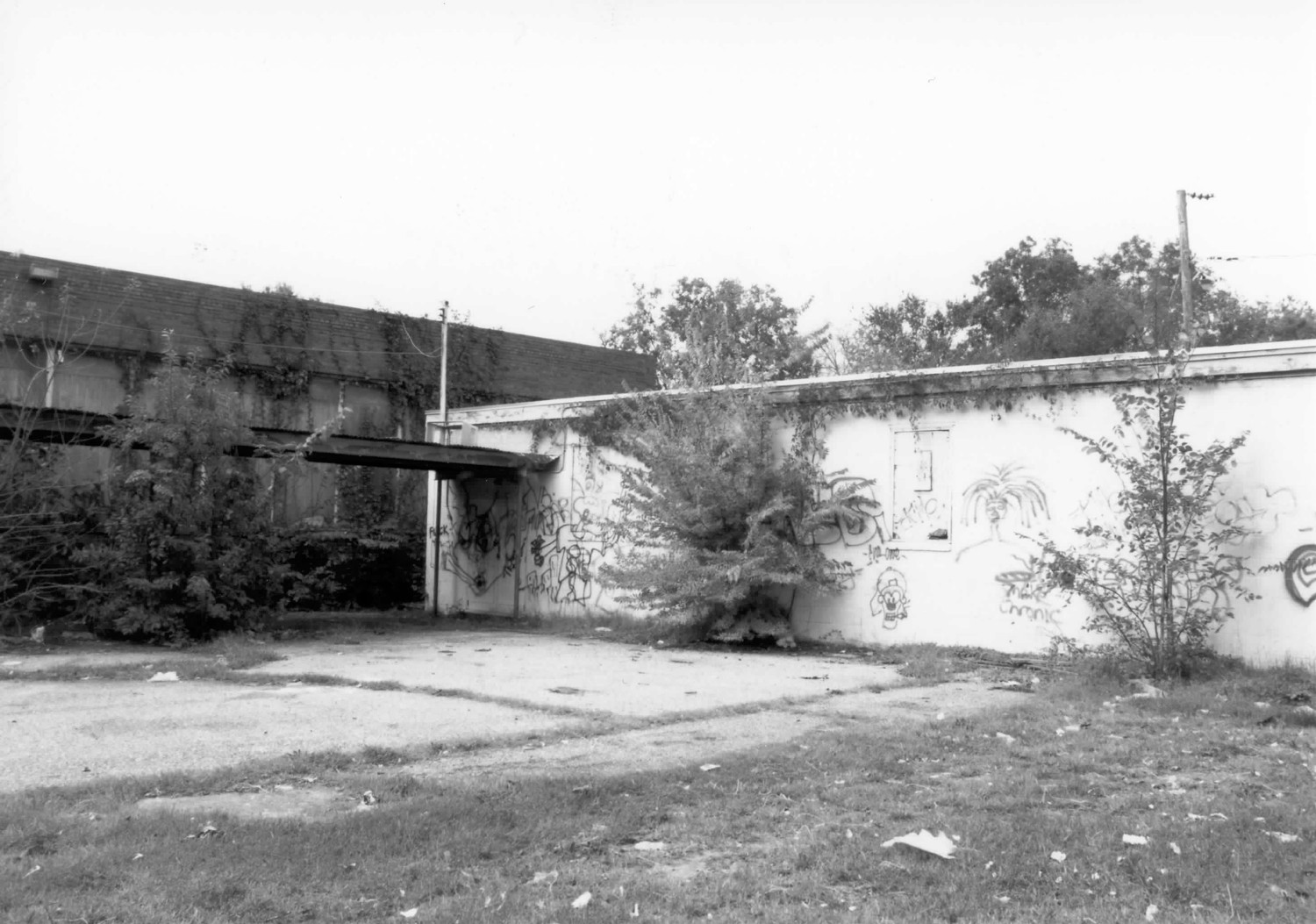 John T. West School, Norfolk Virginia 1950 addition and music room, looking southwest (1999)