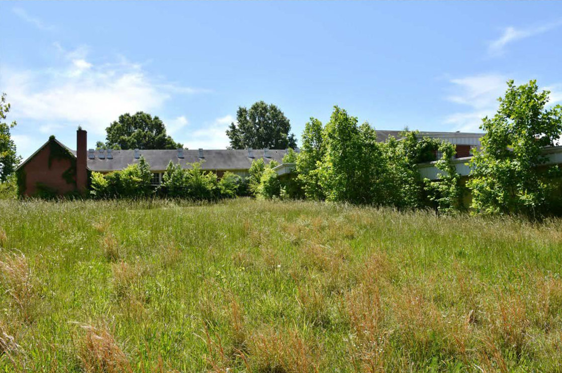 John Groom Elementary School, South Hill Virginia 1940 school and 1960 addition (2017)