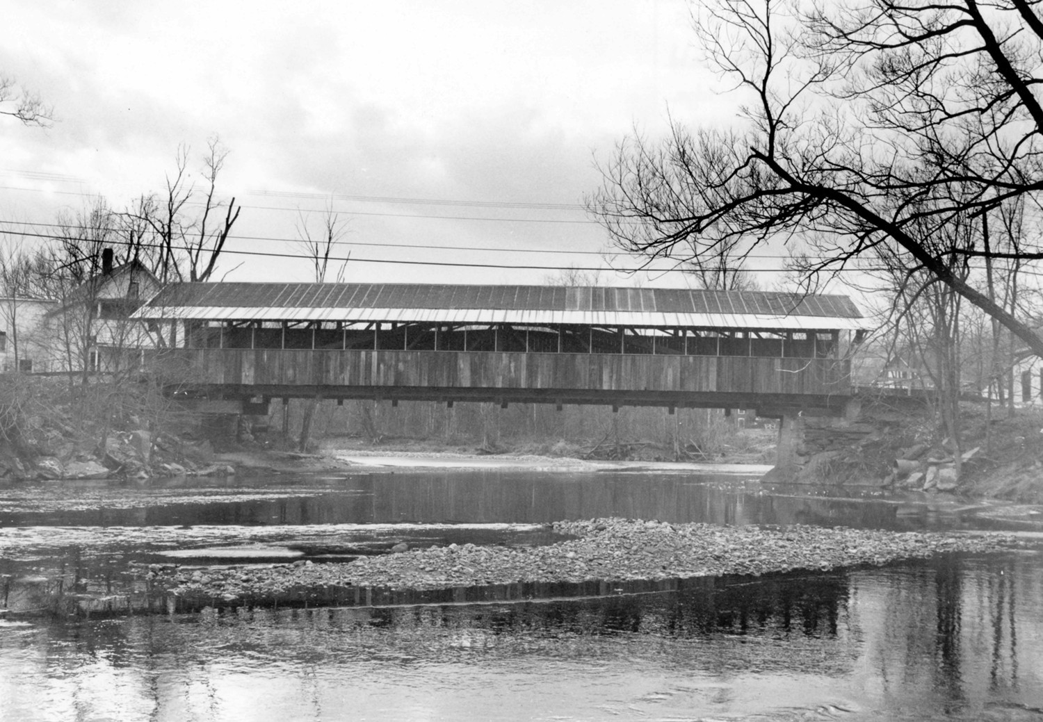 Great Eddy Covered Bridge, Waitsfield Vermont East elevation (1973)