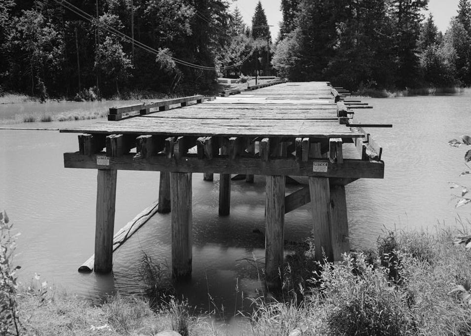 Puget Sound Power & Light Company, White River Hydroelectric Project, Dieringer Washington Old, abandoned vehicular bridge near entrance to Lake Trapps (1989)