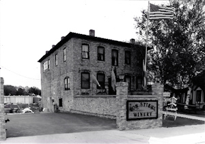 Ahnapee Brewery - Von Stiehl Winery, Algoma Wisconsin