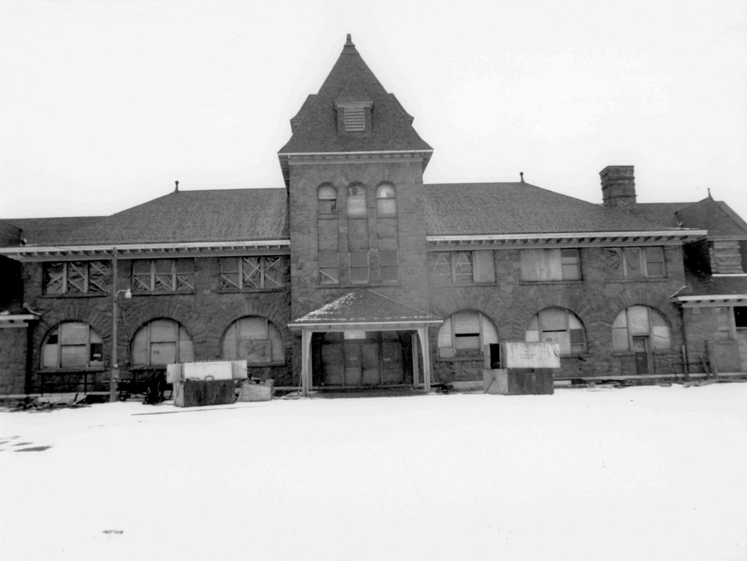 Soo Line Depot - Union Depot, Ashland Wisconsin Looking South at main front (North) elevation (1987)
