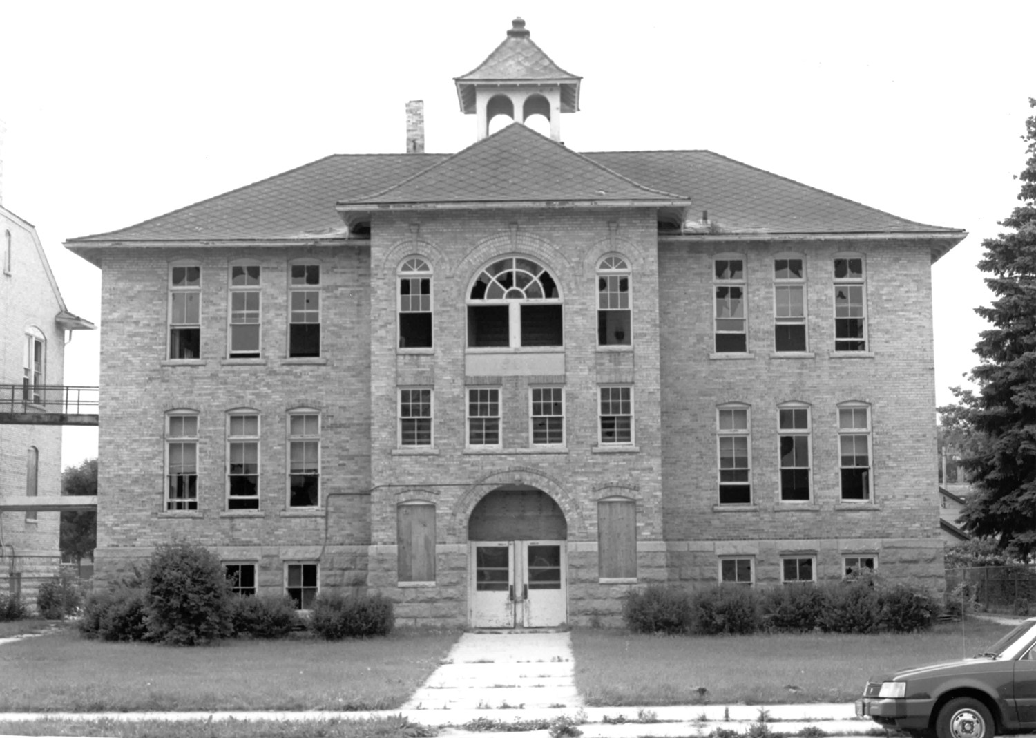 Edgerton Public Grade Schools, Edgerton Wisconsin Building 2 View from west (1986)
