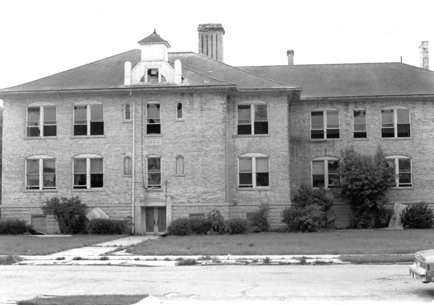 Edgerton Public Grade Schools, Edgerton Wisconsin Building 1 View from west (1986)