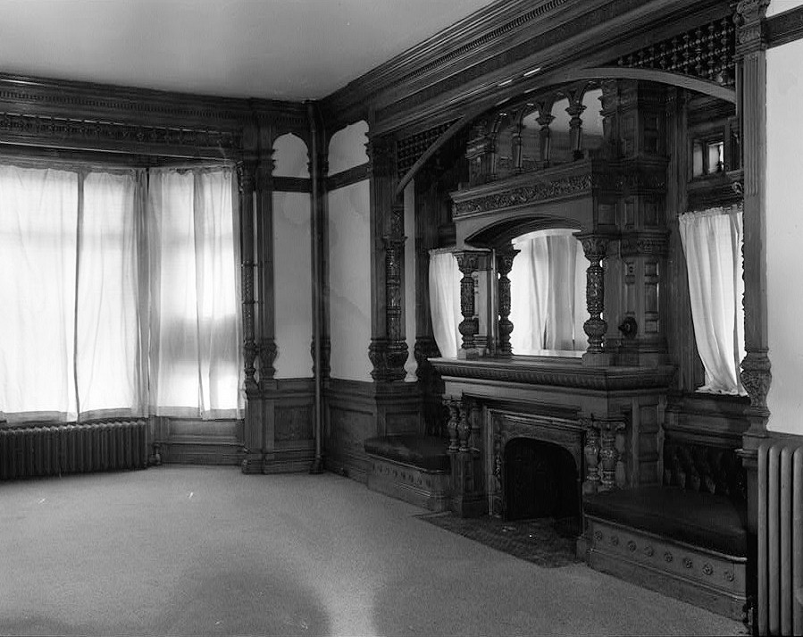Elizabeth Plankinton House, Milwaukee Wisconsin SOUTHWEST VIEW OF FIRST FLOOR SOUTH PARLOR