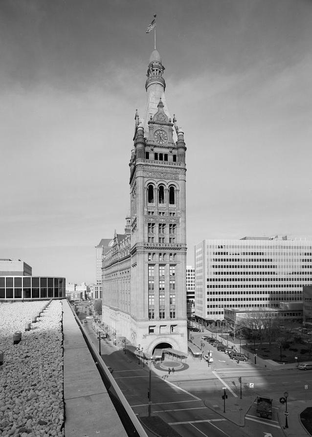 City Hall, Milwaukee Wisconsin Elevated view of south and west elevations (2004)